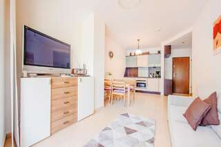 Апартаменты Apartamenty Sun & Snow Leśne Zacisze Свиноуйсьце One-Bedroom Apartment- Chodorowskiej 5a Street-3